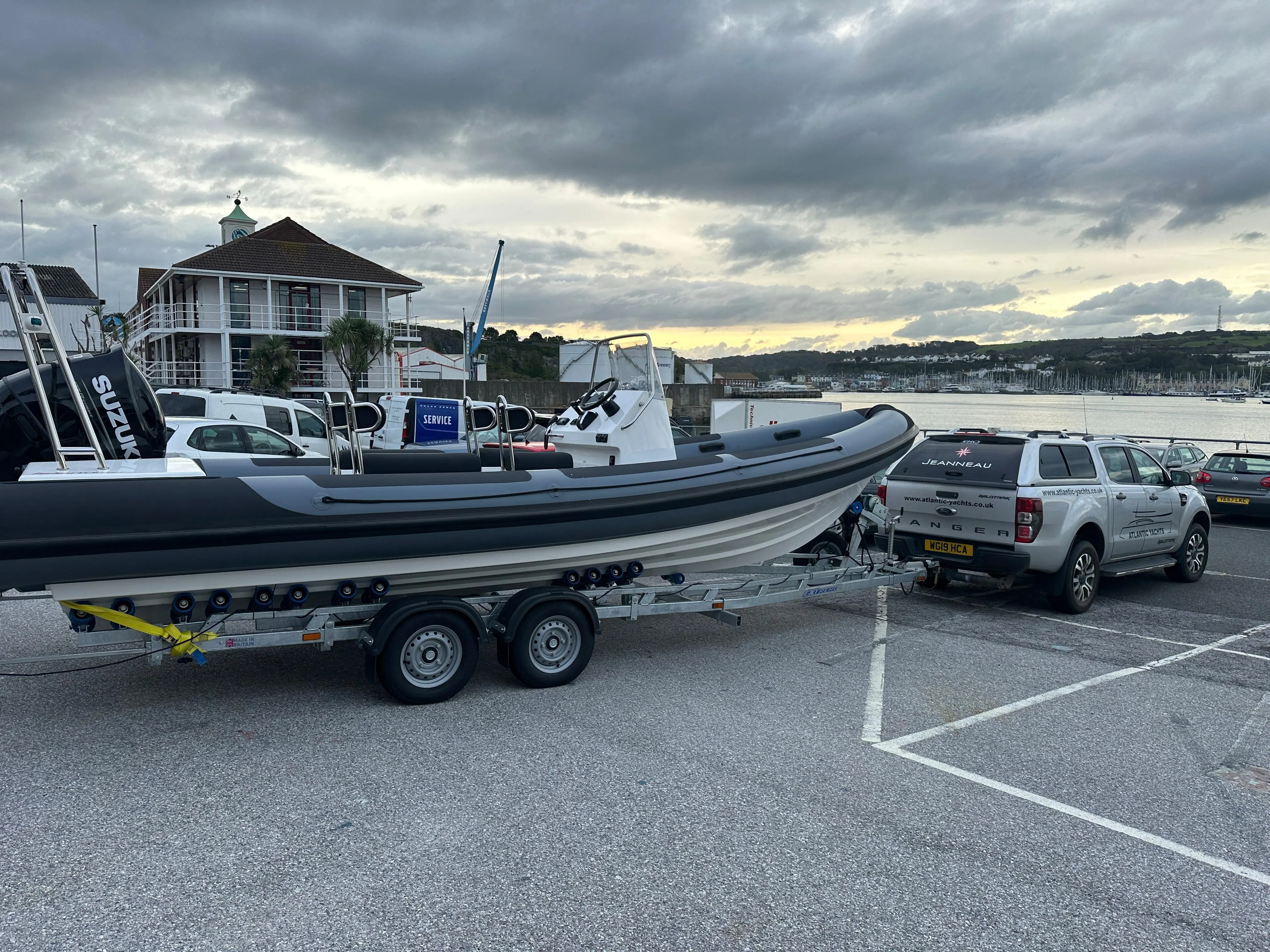 2023 Explorer island rib 7.5