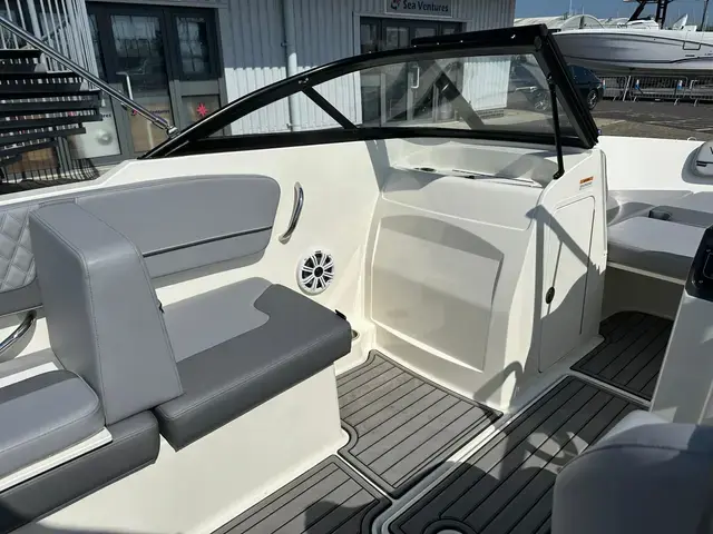 Bayliner Vr4