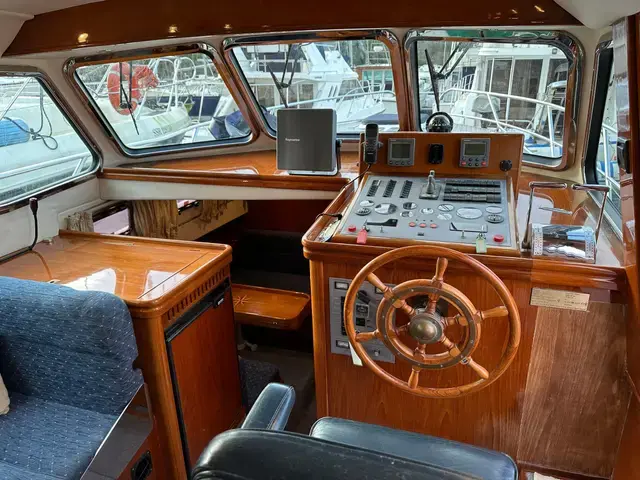 Aquastar Oceanranger 38 Aft Cabin