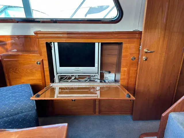 Aquastar Oceanranger 38 Aft Cabin