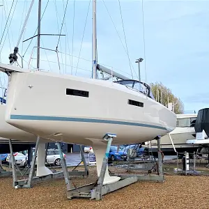 2023 Jeanneau Sun Odyssey 380