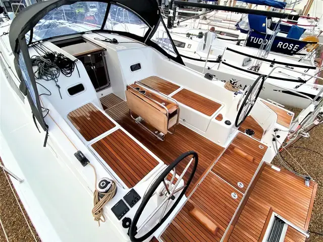 Jeanneau Sun Odyssey 380