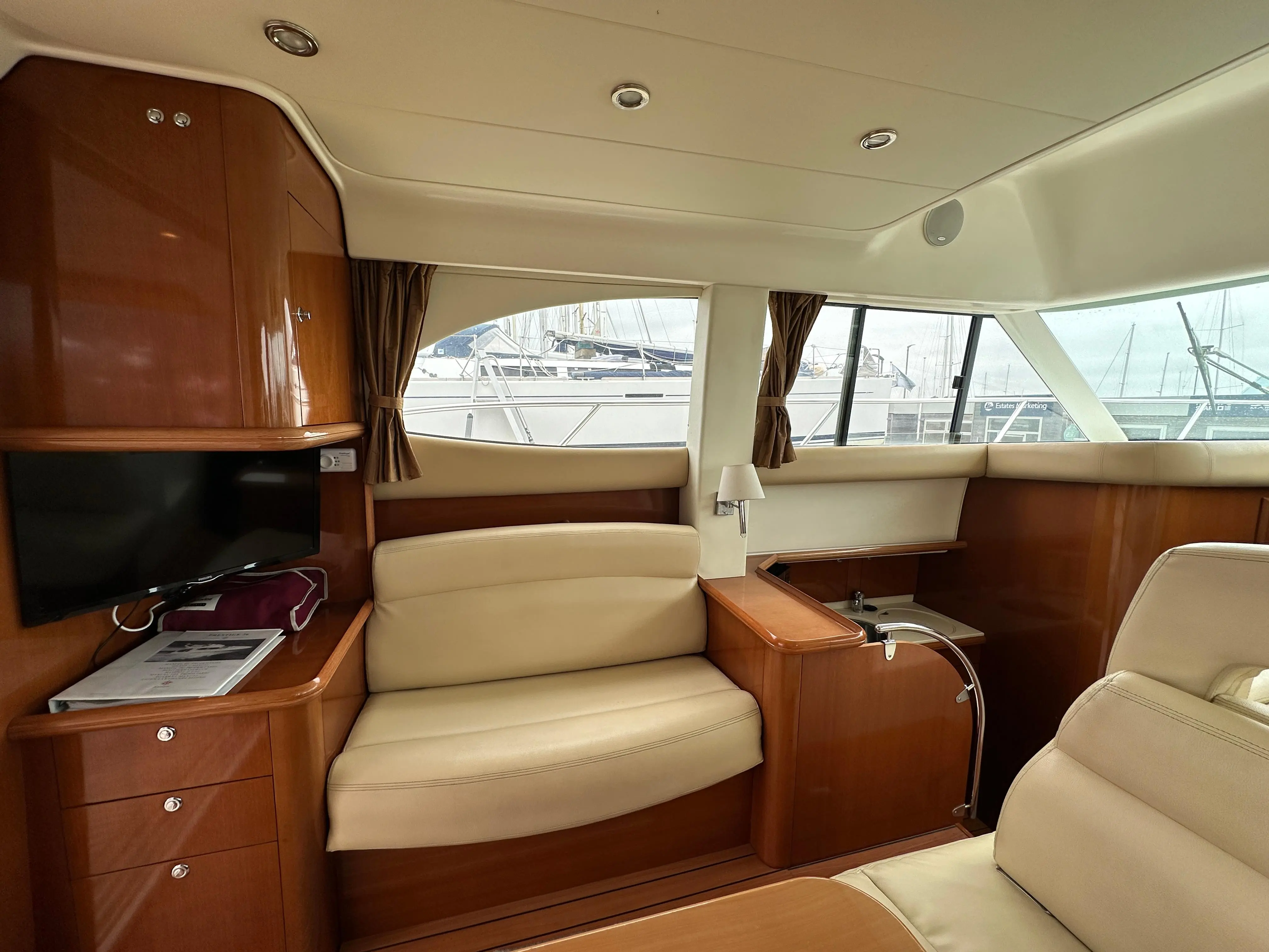 2008 Prestige 36