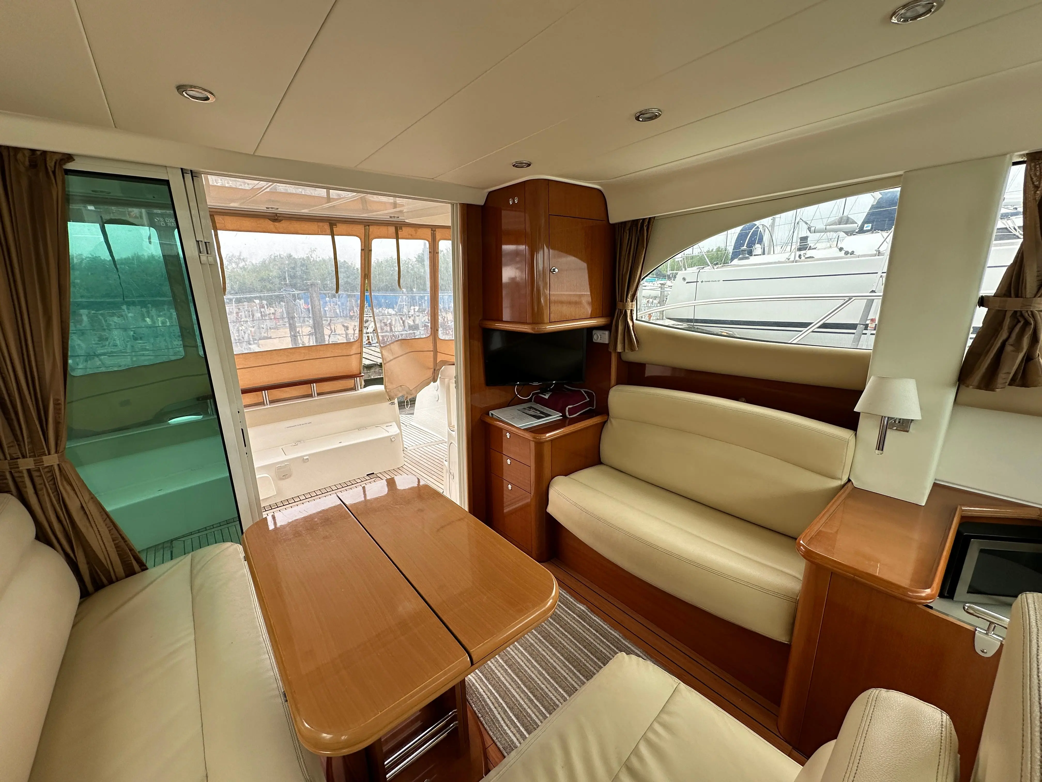 2008 Prestige 36