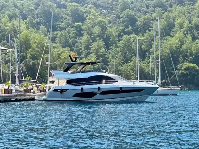 Sunseeker Manhattan 68