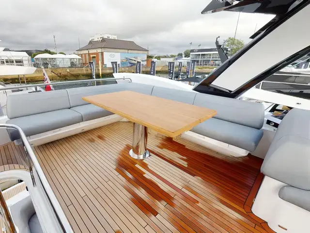 Sunseeker Manhattan 68