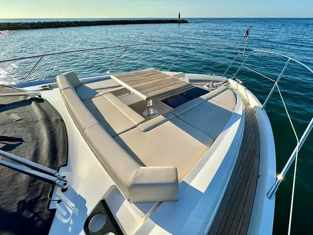 Sunseeker Manhattan 52