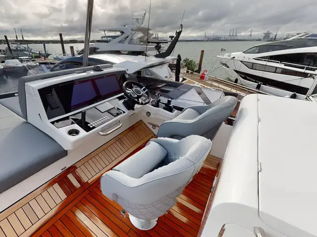 Sunseeker Manhattan 68