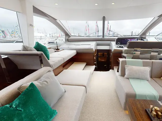 Sunseeker Manhattan 68