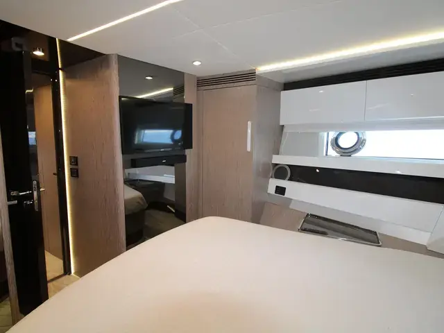 Azimut S7