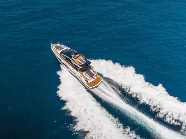 Sunseeker Sport Yacht 65