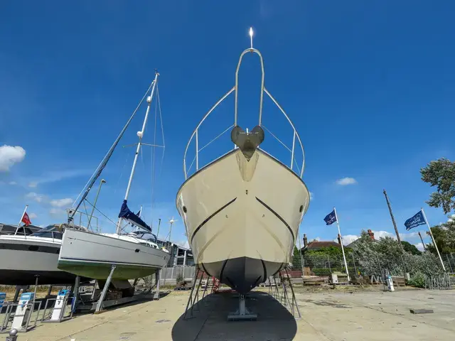 Sunseeker Camargue 50