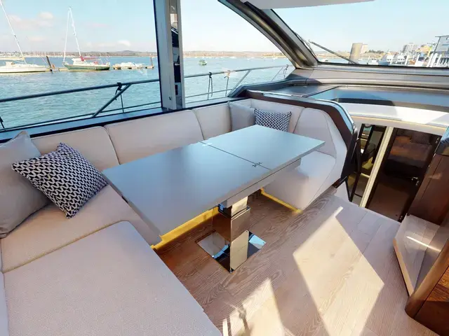 Sunseeker Sport Yacht 65