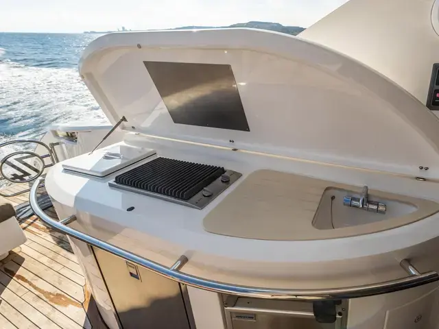 Sunseeker Predator 74