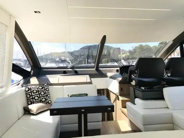 Sunseeker Manhattan 52