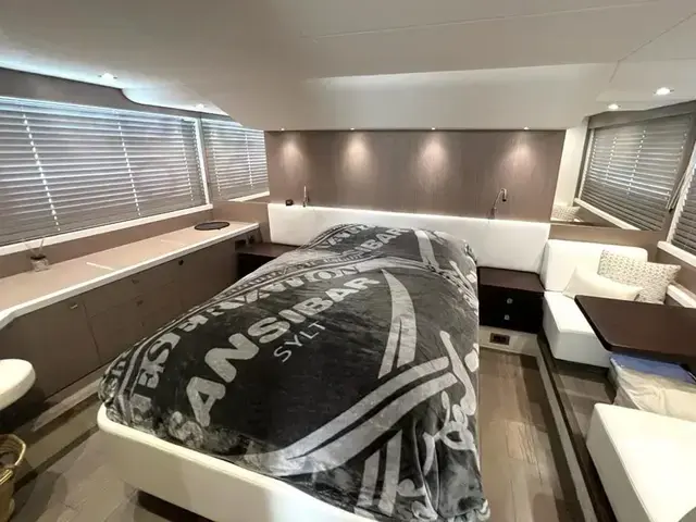 Sunseeker Manhattan 52