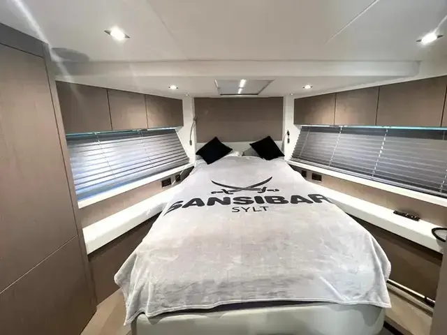 Sunseeker Manhattan 52