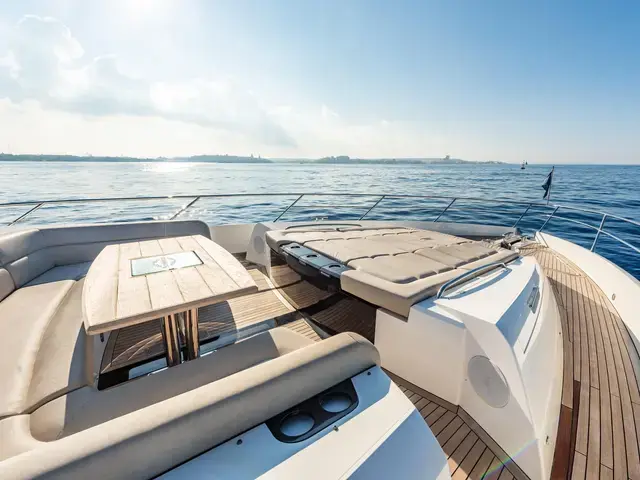 Sunseeker Predator 80