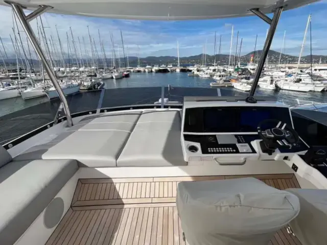 Sunseeker Manhattan 68