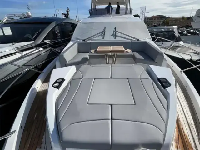 Sunseeker Manhattan 68