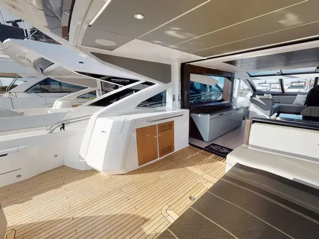 Sunseeker Predator 74 Xps