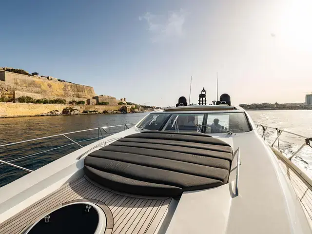 Sunseeker Predator 72