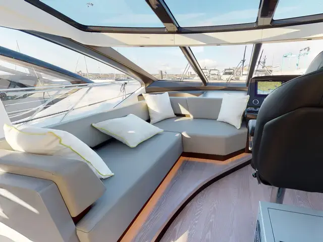 Sunseeker Predator 74 Xps