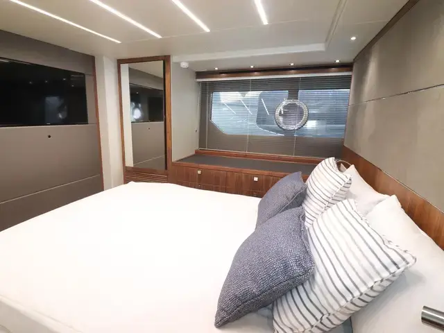 Sunseeker Predator 57