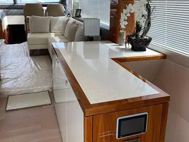 Sunseeker Manhattan 66