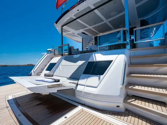 Sunseeker Yacht 88