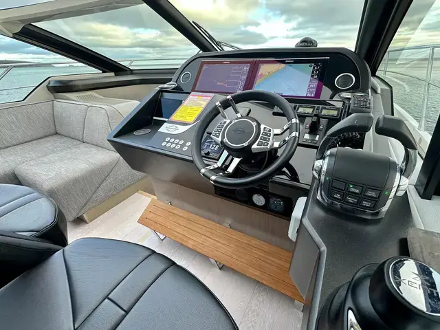 Sunseeker Predator 60 Evo