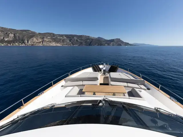 Sunseeker 28M Yacht