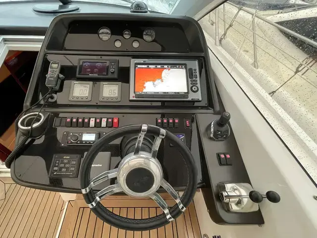 Sunseeker Portofino 48