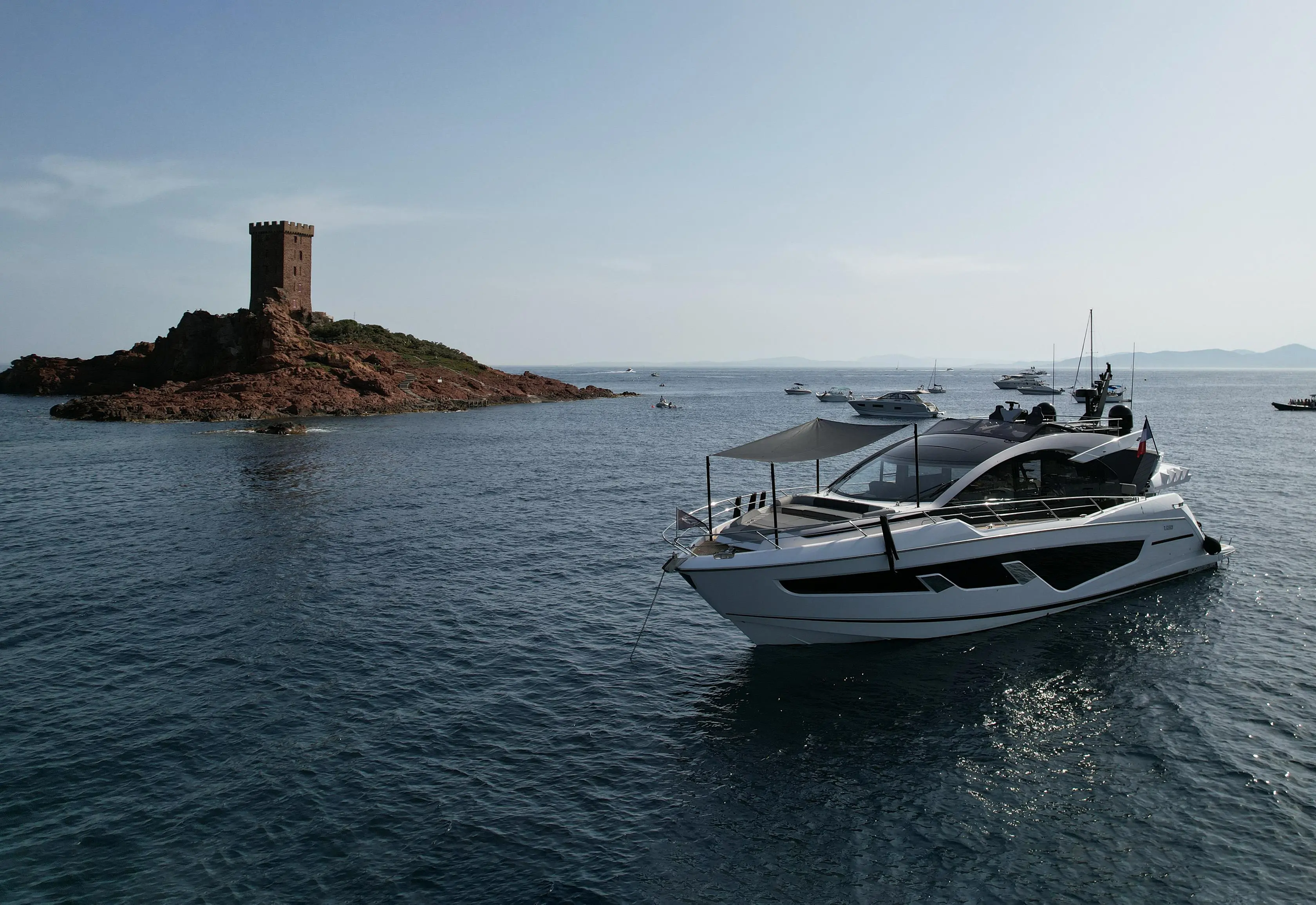 2021 Sunseeker sport yacht 65