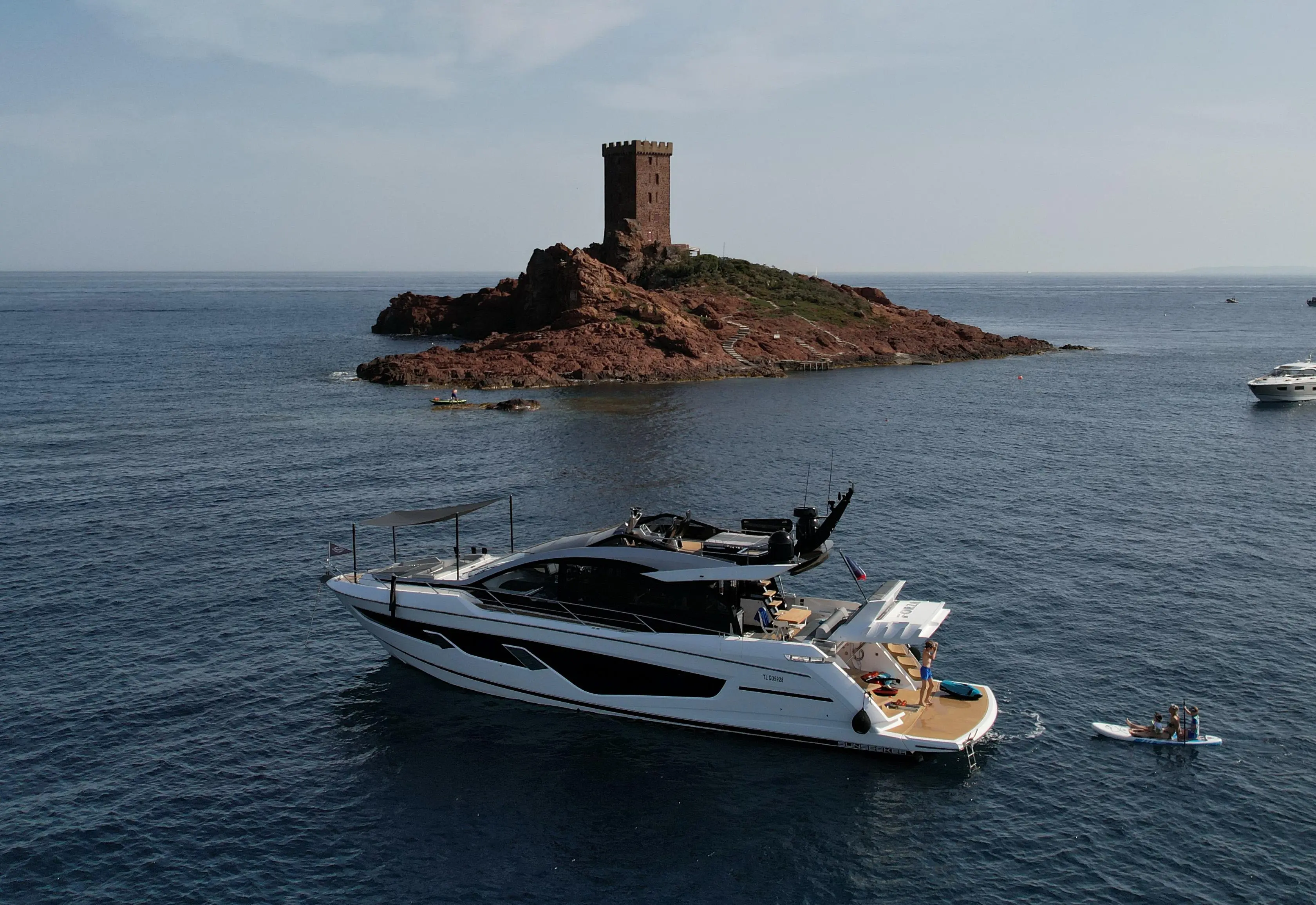 2021 Sunseeker sport yacht 65