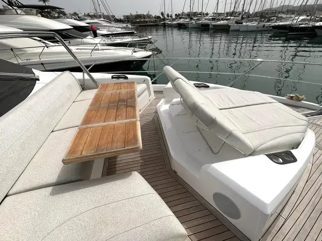 Sunseeker Manhattan 68