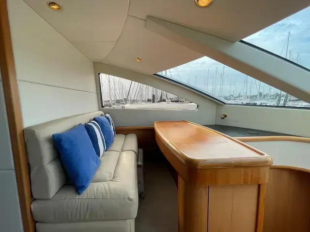 Sunseeker Yacht 75