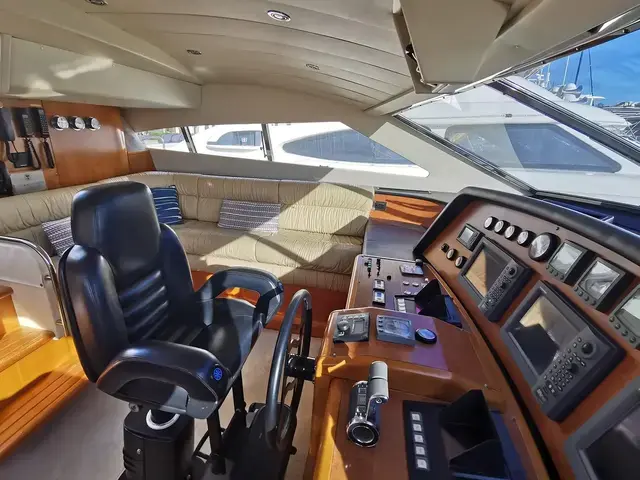 Ferretti Yachts Custom Line 94