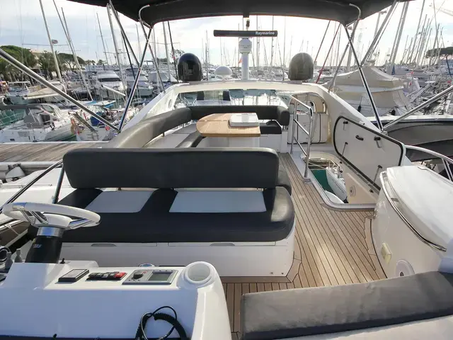 Sunseeker Manhattan 52