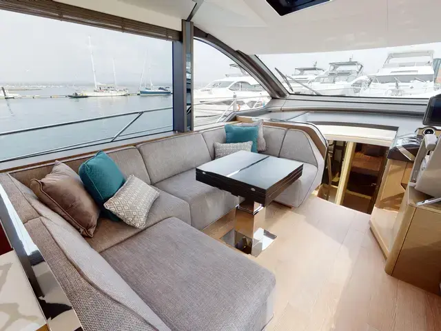 Sunseeker Sport Yacht 65