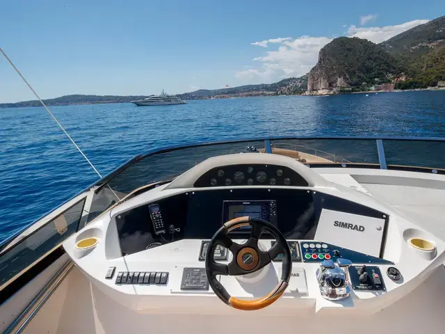 Sunseeker Predator 82