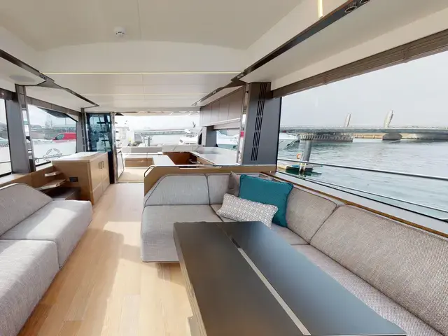 Sunseeker Sport Yacht 65