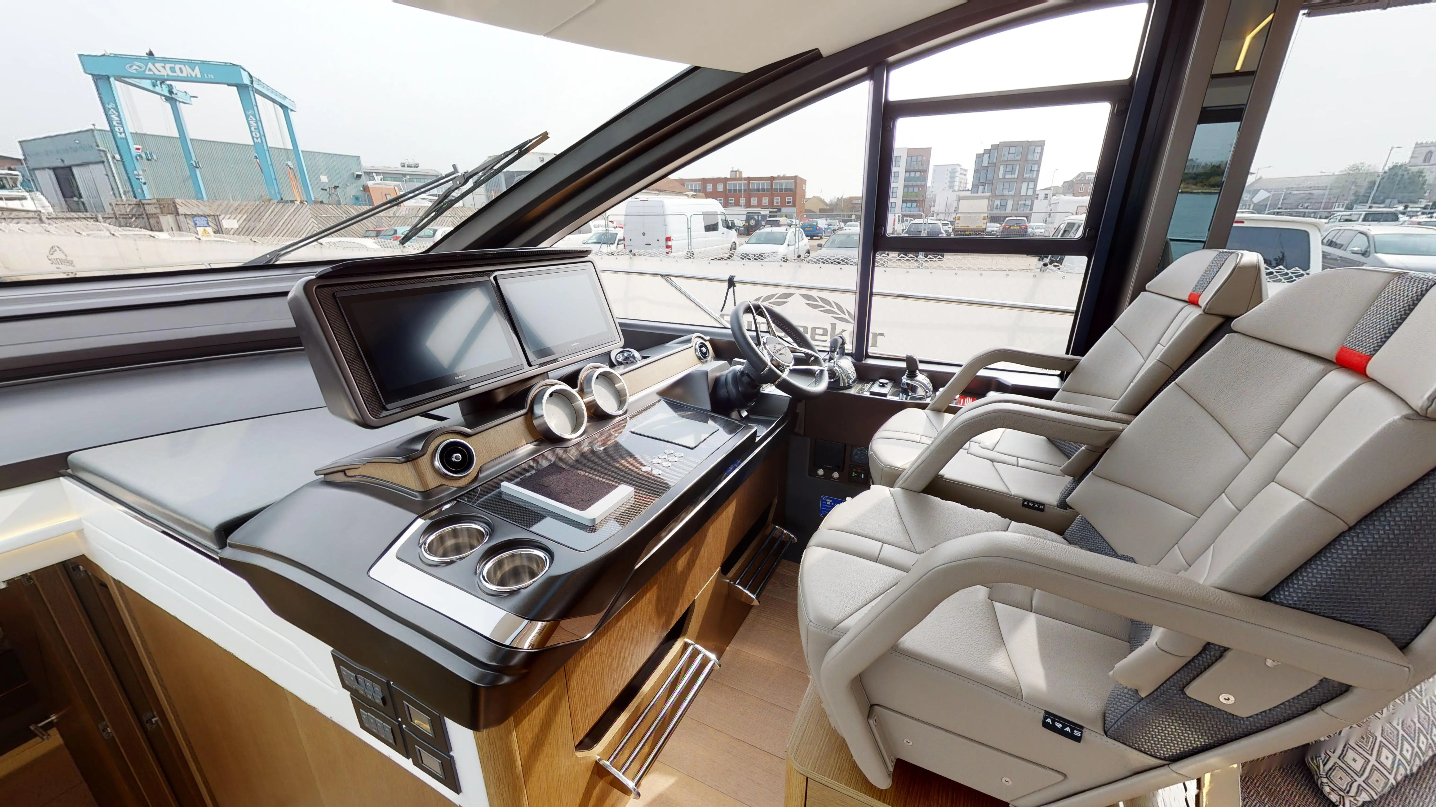 2022 Sunseeker sport yacht 65