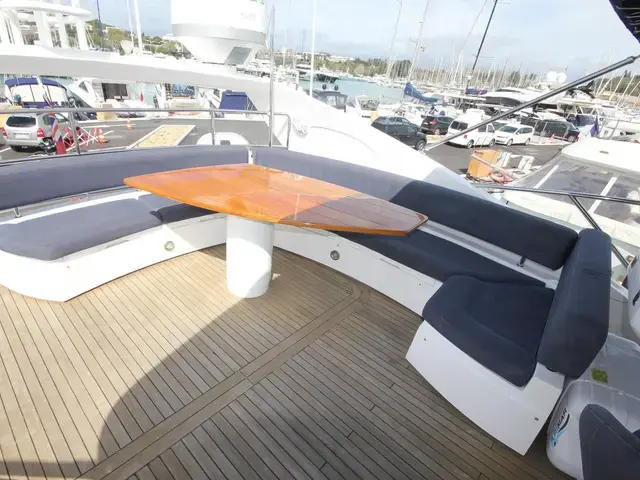 Sunseeker Yacht 75