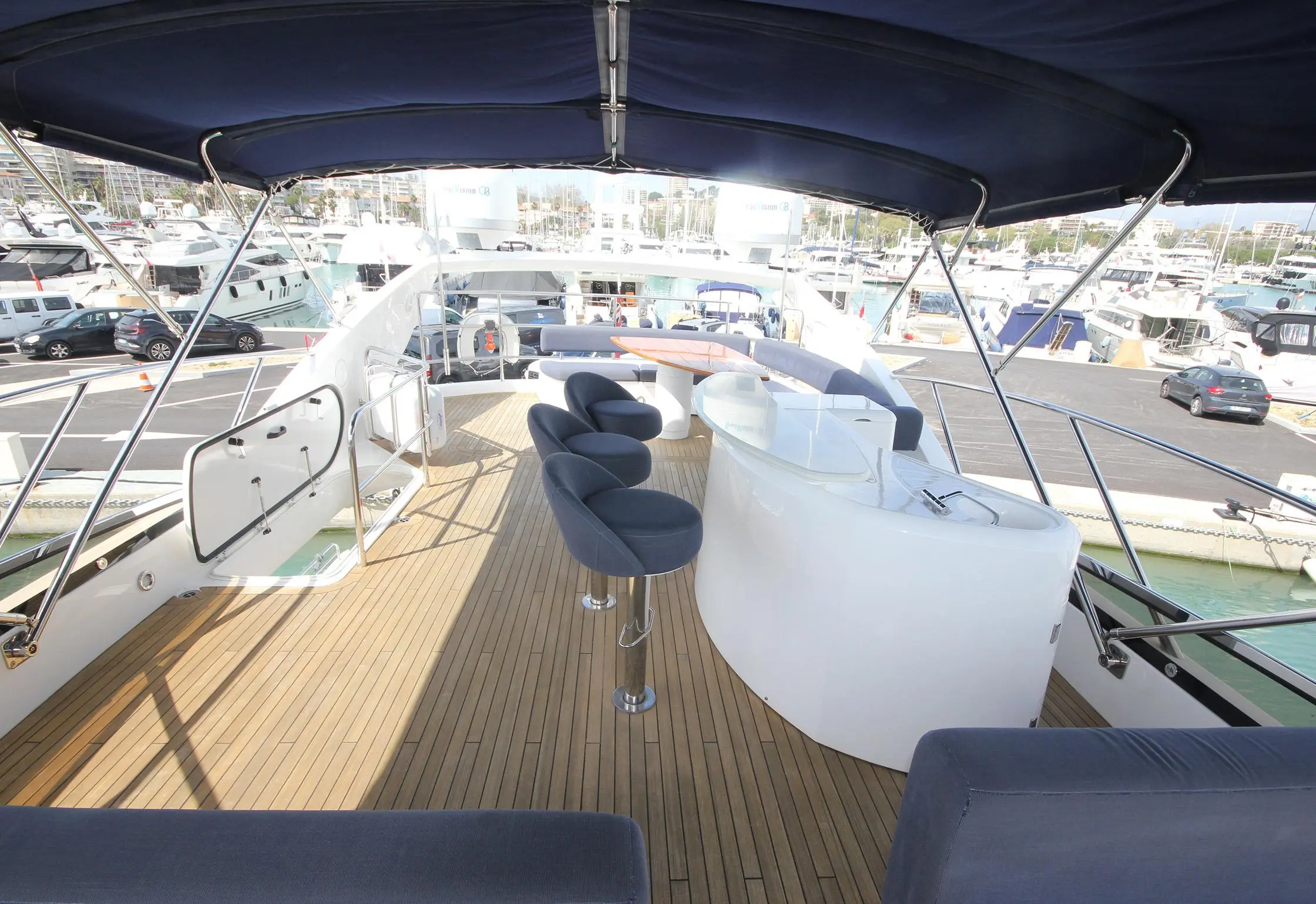 2006 Sunseeker yacht 75