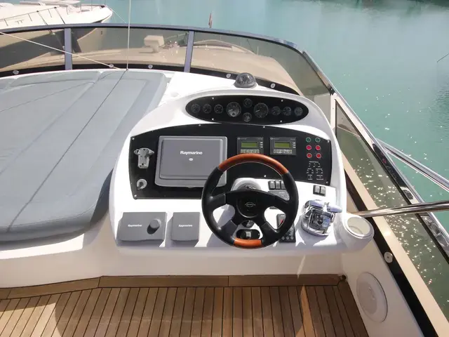 Sunseeker Yacht 75