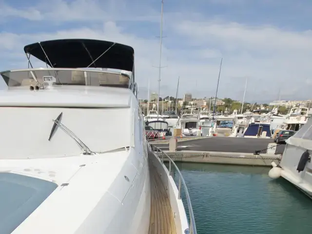 Sunseeker Yacht 75