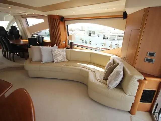 Sunseeker Yacht 75