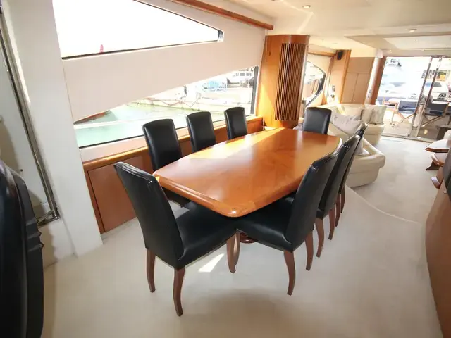 Sunseeker Yacht 75