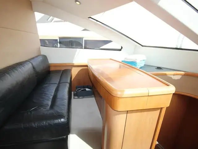 Sunseeker Yacht 75